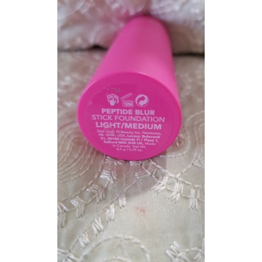 The Doll 10 Peptide Blur Stick Foundation